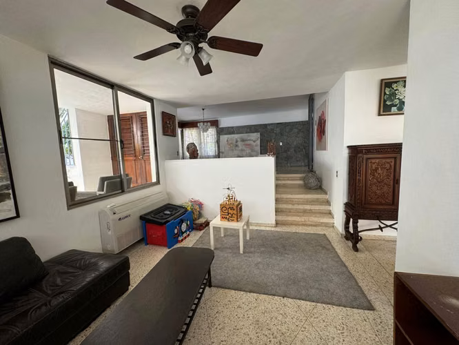 Alquilo casa en Naco