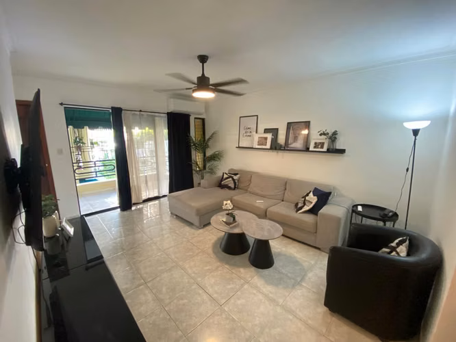 Venta Apartamento Evaristo Morales, cerca Churchil