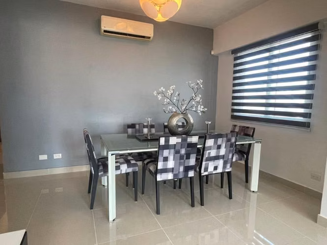 Apartamento En Alquiler De 4 Habitaciones Y 3 Baños En Naco