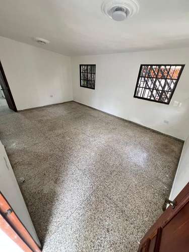 Local comercial en alquiler en Mirador sur - Imagen 2