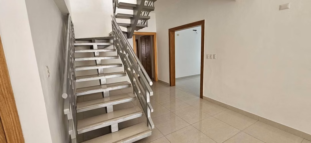 Penthouse En Alquiler En La Zona Exclusiva De Naco Con Vista Despejada Al Mar