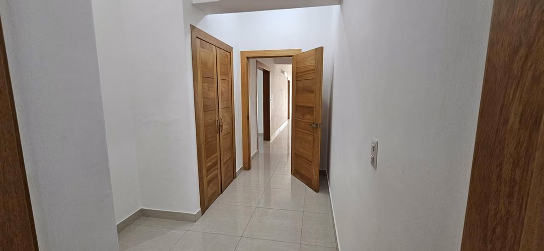 Penthouse En Alquiler En La Zona Exclusiva De Naco Con Vista Despejada Al Mar