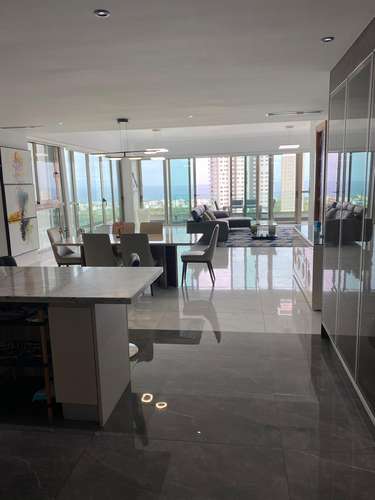 Renta de lujoso apartamento de 3 Hab. con Vista despejada al mar - Imagen 3
