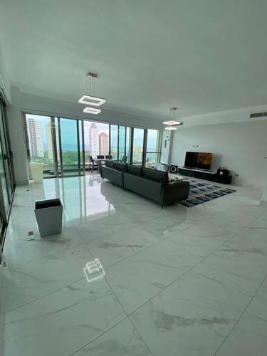 Renta de lujoso apartamento de 3 Hab. con Vista despejada al mar - Imagen 4