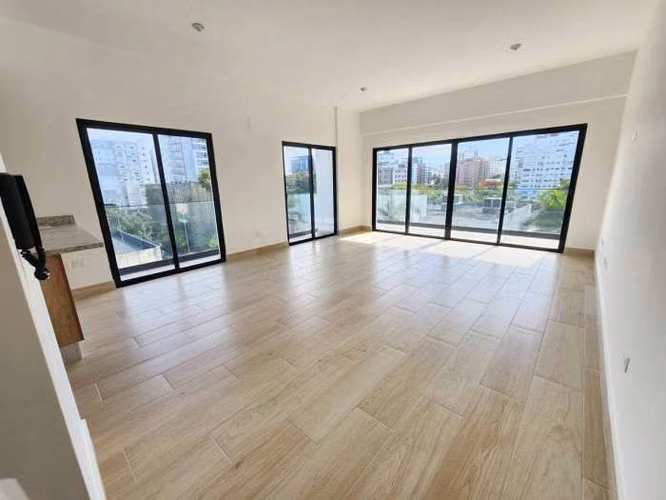 Apartment for sale in Naco 5th level, 3 rooms, Santo Domingo