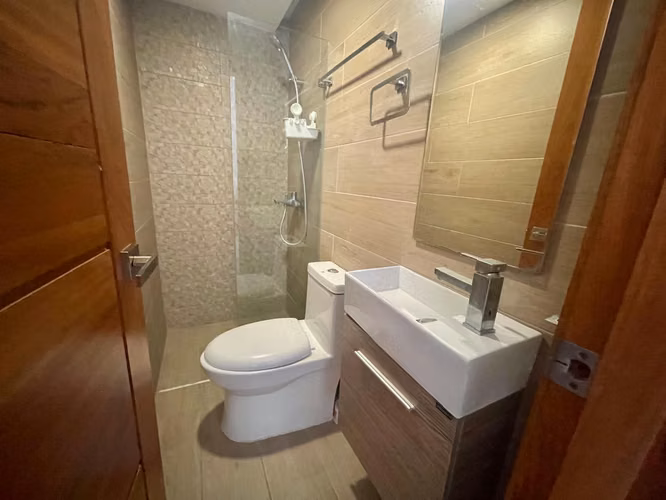 Apartamento En Alquiler De 1 Habitación Y 2 Baños En Naco - Imagen 6