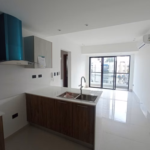 Apartamento en Alquiler Serrallés con Línea Blanca