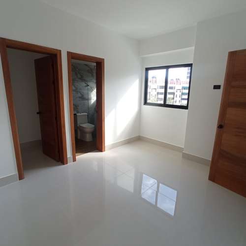 Apartamento en Alquiler Serrallés con Línea Blanca