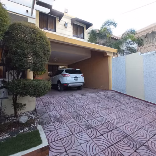 Casa Sola en Renta en Alma Rosa II, Santo Domingo Este