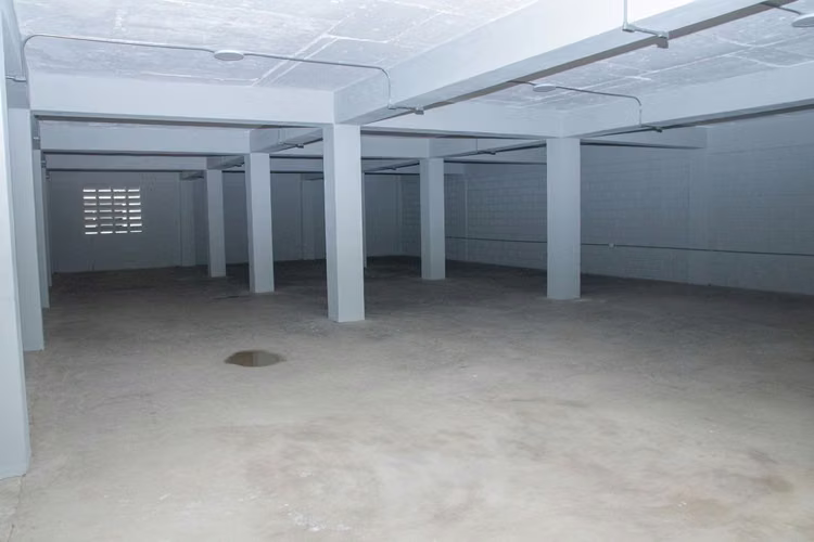 Nave industrial en alquiler en la Autopista 6 de noviembre