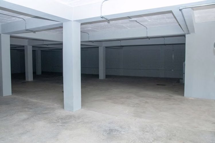 Nave industrial en alquiler en la Autopista 6 de noviembre