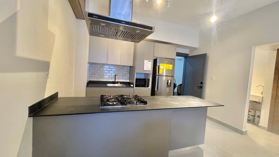 Apartamento en Alquiler Amueblado de lujo en Naco - Imagen 5