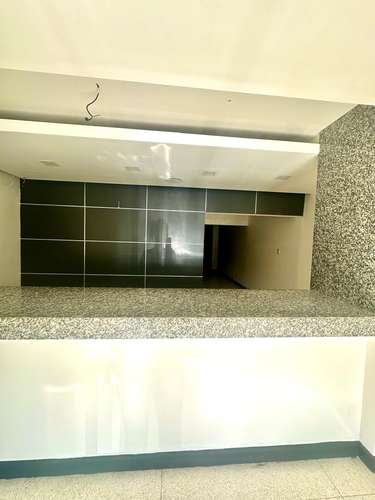 Local Comercial en Alquiler en el Ensanche Naco - Imagen 2