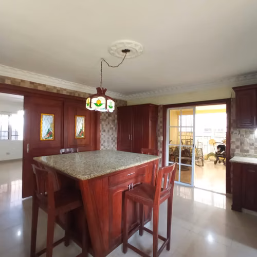 Casa en venta de 3 niveles en la Zona Oriental, S.D.E. - Imagen 11
