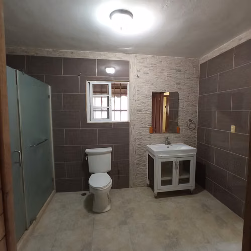 Casa en venta de 3 niveles en la Zona Oriental, S.D.E. - Imagen 19