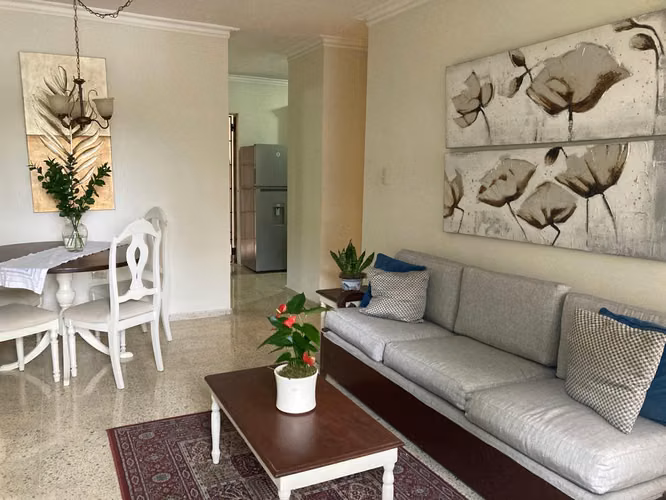Apartamento En Alquiler De 2 Habitaciones Y 2 Baños En Piantini