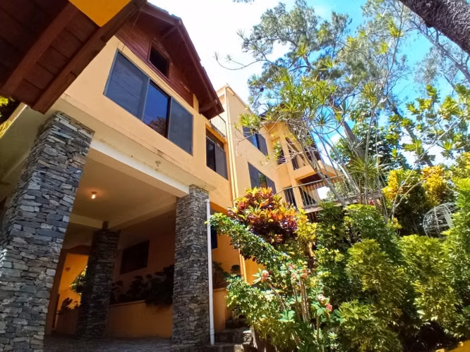 Villa en Venta en Jarabacoa con amplio Terreno de 2,827 mts - Imagen 5