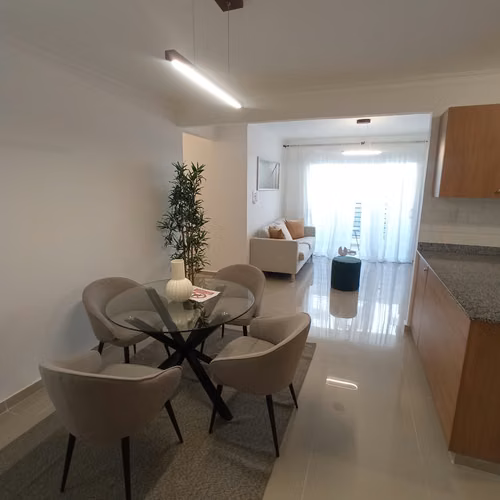 Apartamento en Venta en la Aut. San Isidro