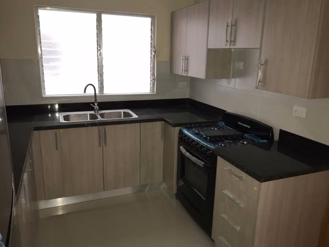 Apartamento de dos hab en La Esperilla con balcon - Imagen 6
