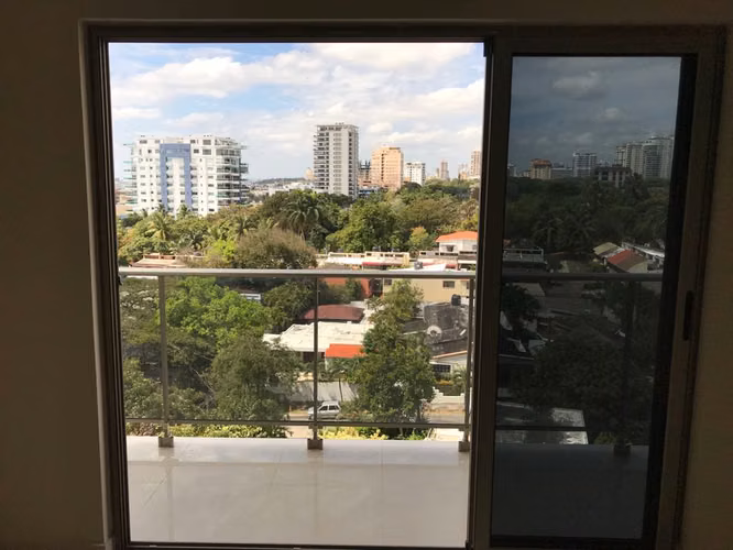 Apartamento de dos hab en La Esperilla con balcon - Imagen 2