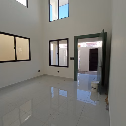 Casa en Venta de 3 Hab. en Prado Oriental, Autopista de San Isidro.