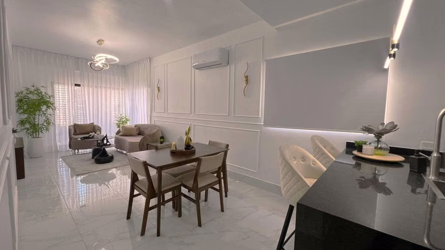 Apartamento En Alquiler De 1 Habitación Y 2 Baños En Piantini - Imagen 2