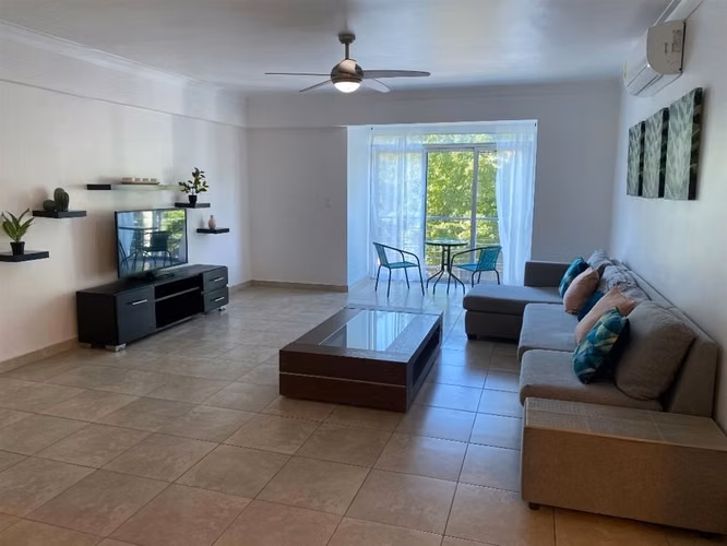 Apartamento Amueblado en Alquiler, 2 Habitaciones, Los Jardines del Sur - Imagen 2