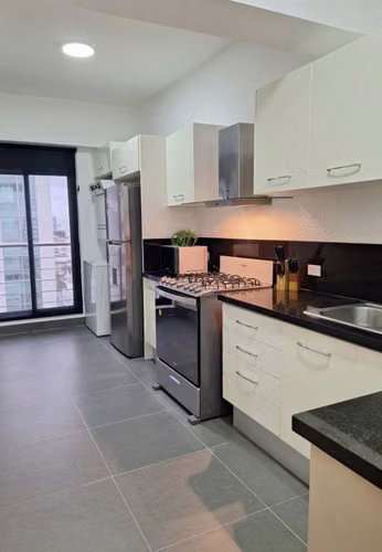 Apartamento En Alquiler De 3 Habitaciones Y 4 Baños En Piantini - Imagen 3