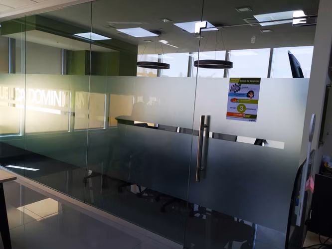 Commercial place in corporate tower in the Esperilla