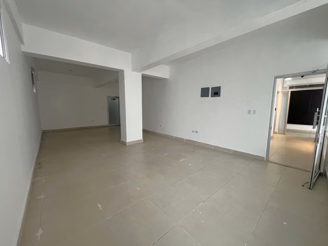 Local Comercial En Alquiler En Naco De 44m2 - Primer Nivel - Imagen 4