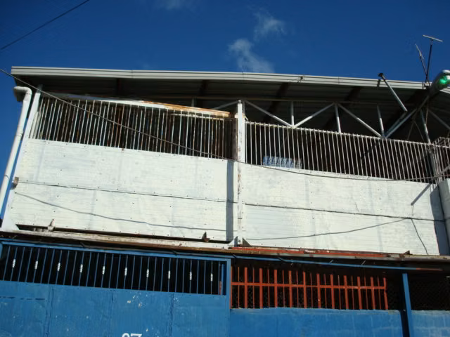 Almacén Comercial de 2 Niveles en Venta
