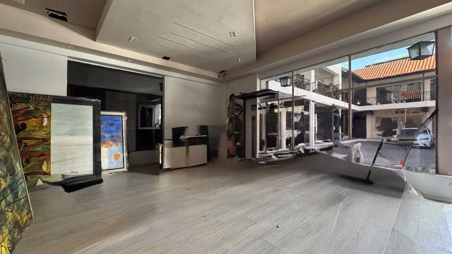 FIRST FLOOR - 124; COMMERCIAL SPACE - 124; PIANTINI