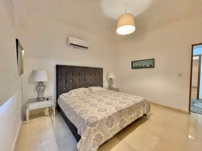 Hermoso Apartamento Amueblado en Piantini, 2 Habitaciones, 3 Parqueos, Piscina, Gym