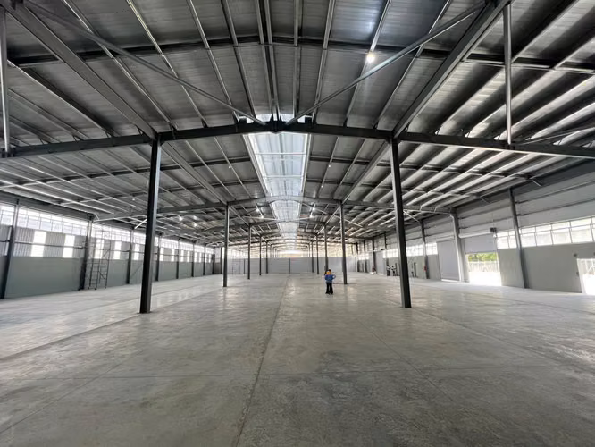 Ship for Rent in Duarte Highway