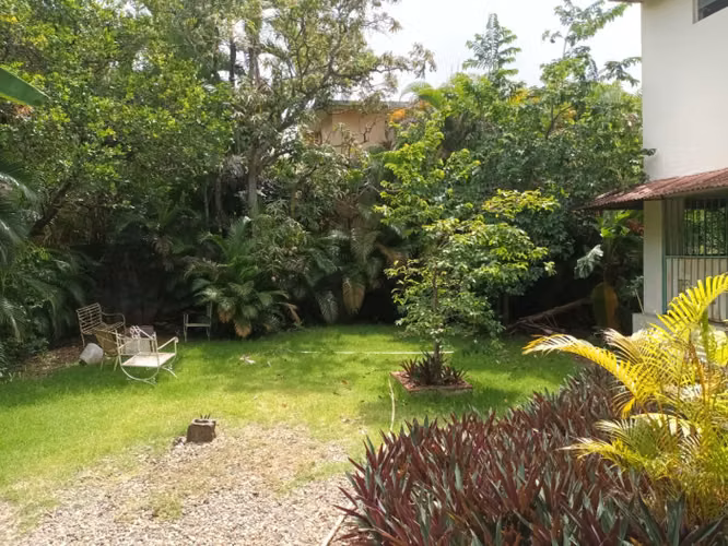Casa en Venta en el Ensanche Julieta próximo a la Ave. Churchill - Imagen 5