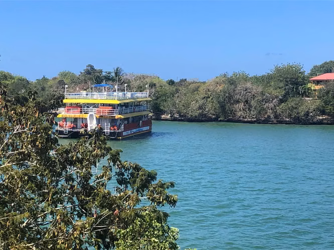 Villa de lujo semi amueblada en Cumayasa La Romana en alquiler y venta - Imagen 3