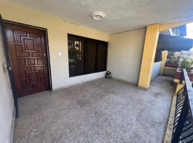326 CASA/SOLAR EN AV. GUSTAVO MEJIA, SANTO DOMINGO - Imagen 4