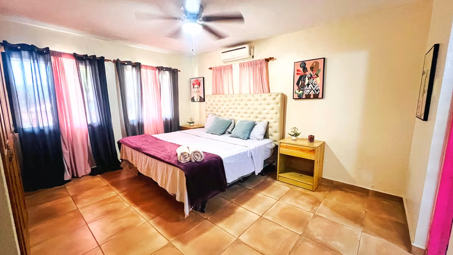 Villa Amueblado en Venta en Jarabacoa cerca del Rio en Complejo Cerrado