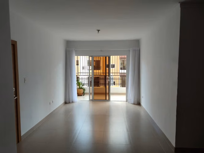 venta de apartameno en brisas de las colinas 5