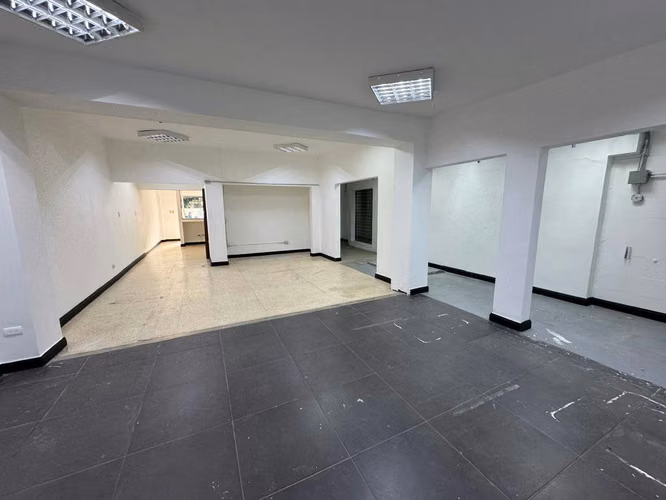 Alquilo local comercial en Naco - Imagen 3