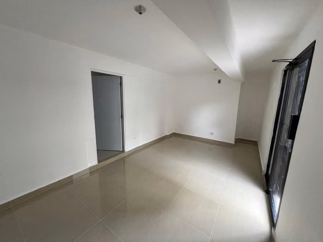 Local in El Millón near Av. Nuñez de Caceres, first level, 20 meters, one bathroom. $28,000
