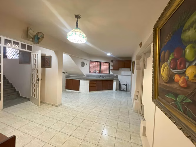 Casa de TRES niveles en Venta en Los Ríos Santo Domingo - Imagen 4