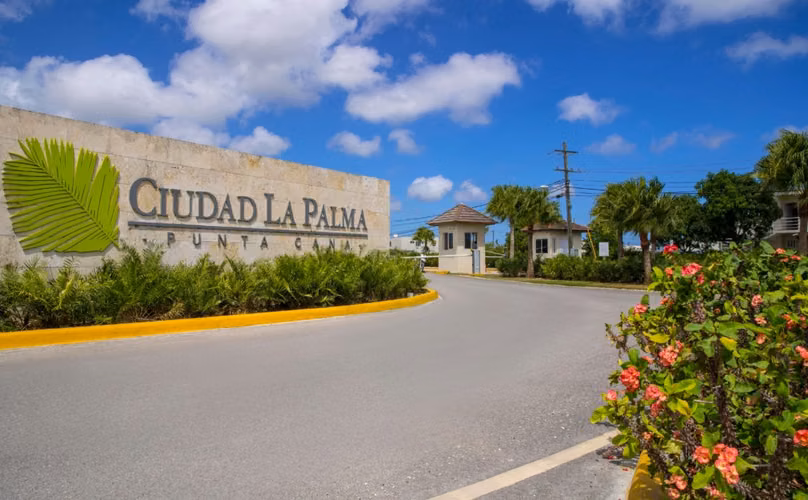 SALE OF APARTMENT IN BAVARO, TIPO CANA