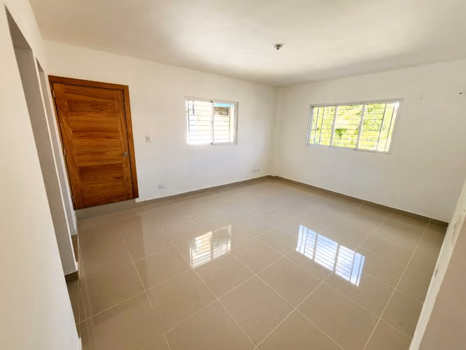 Casa de uso Comercial en Alquiler en Urb Miramar 170mts - Imagen 4