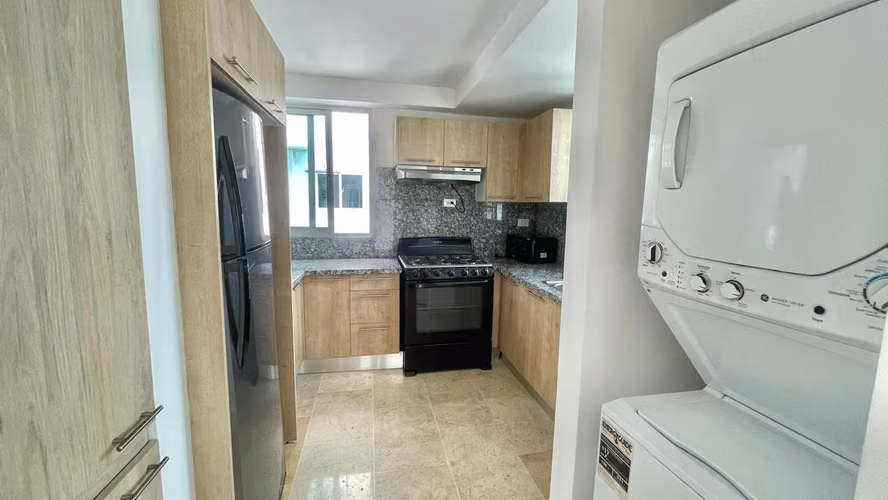 Apartamento 1hab En Alquiler Con Linea Blanca En Gazcue - Imagen 4