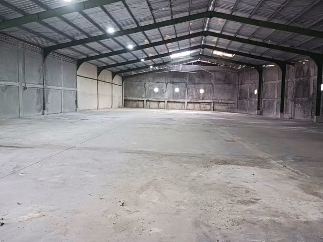 Nave en Alquiler Autopista Circunvalación