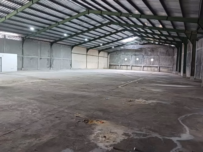 Nave en Alquiler Autopista Circunvalación
