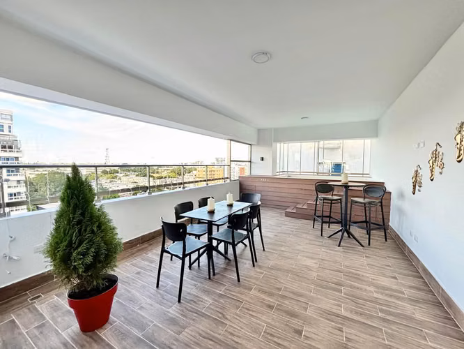 3 bedroom apartment for rent in Urbanización Real