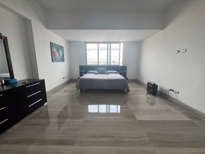 Alquilo apartamento amueblado en los Cacicazgos - Imagen 4