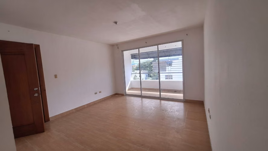 Se vende apartamento tipo penthouse Oasis Santiago